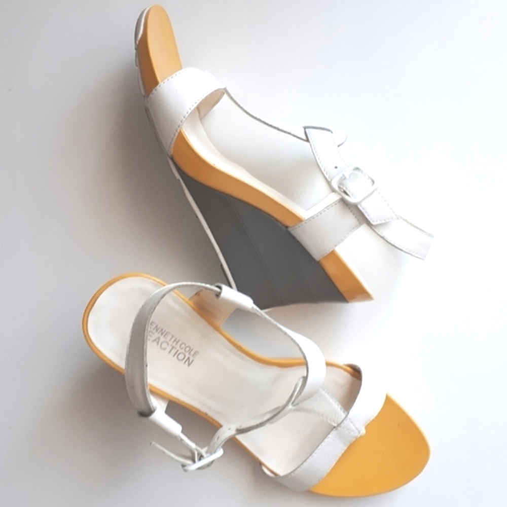 Kenneth Cole: Leather Thong Wedges